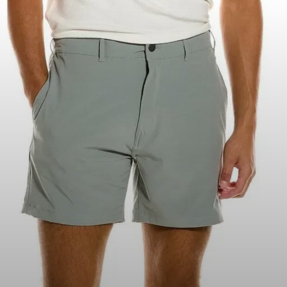 - Onia  Men's All Purpose Short, Green